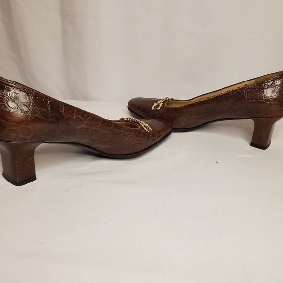Womens Salvatore Ferragamo 7B Brown Croc-Embossed Chunky 3" Heels Gold Chain - Picture 5 of 12